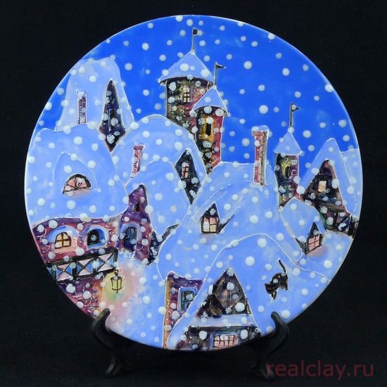 Керамическая тарелка ручной росписи