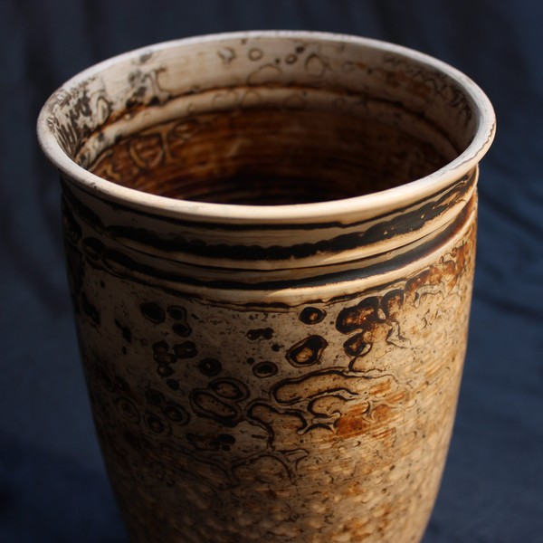 Керамическая ваза ручной работы, молочный обвар